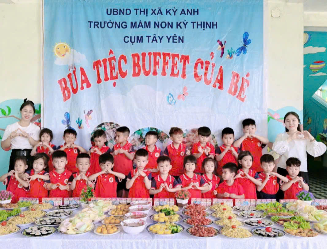 CÙNG CÁC BÉ TRƯƠNG MẦM NON KỲ THỊNH CỤM TÂY YÊN CẢM NHẬN VÀ THƯỞNG THỨC BỮA TIỆC BUFEET TẠI TRƯỜNG