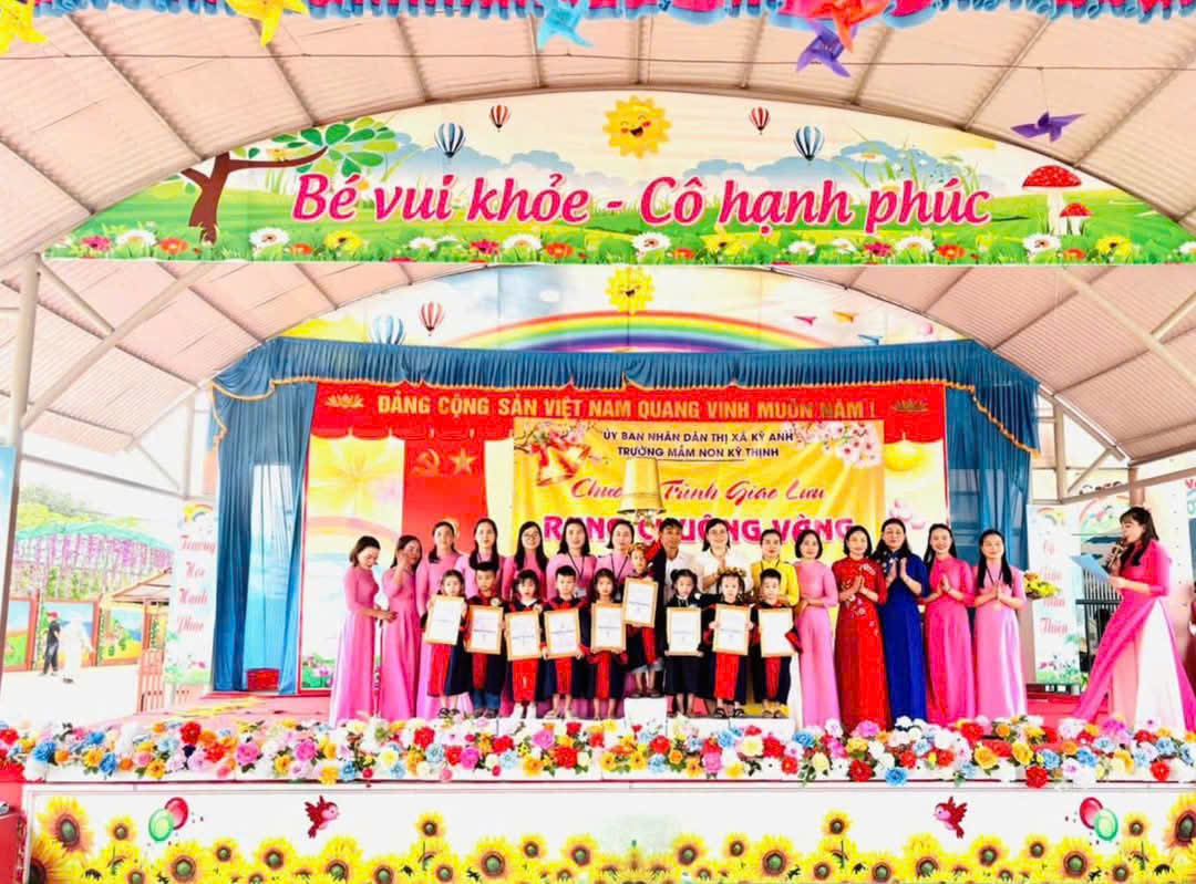 TRƯỜNG MẦM NON KỲ THỊNH TỔ CHỨC THÀNH CÔNG CHƯƠNG TRÌNH GIAO LƯU "RUNG CHUÔNG VÀNG" CHO TRẺ KHỐI 4 TUỔI VÀ KHỐI 5 TUỔI.