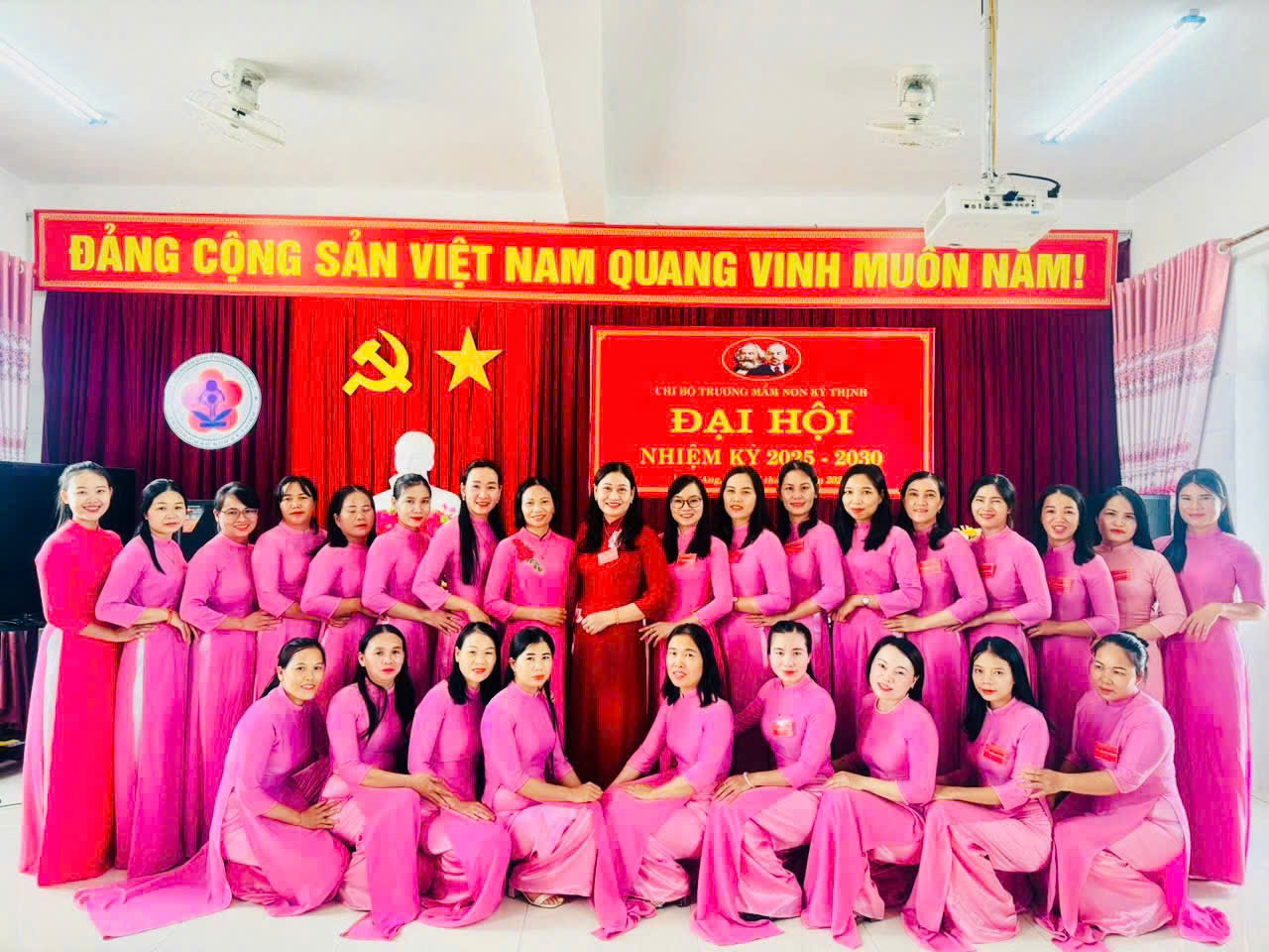 ĐẠI HỘI CHI BỘ TRƯỜNG MẦM NON KỲ THỊNH LẦN THỨ I NHIỆM KỲ 2025-2030