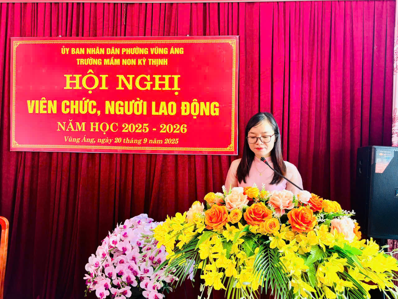 Đ/c Trần Thị Thu Hương thông qua báo cáo hội nghị