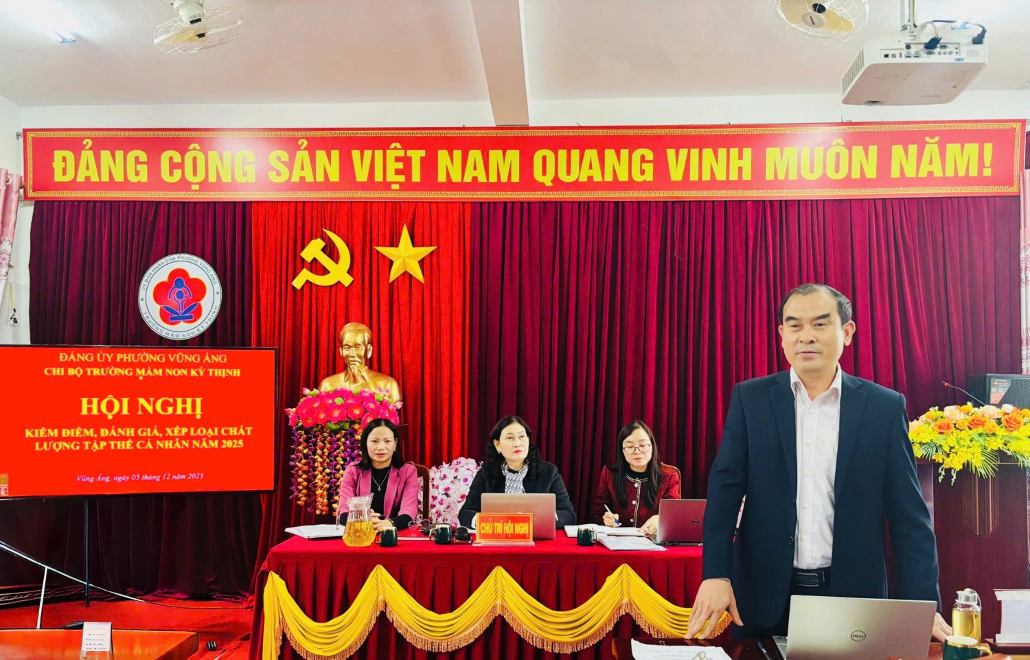 Đ/c: Trần Văn Chung Phó trưởng ban xây dựng Đảng